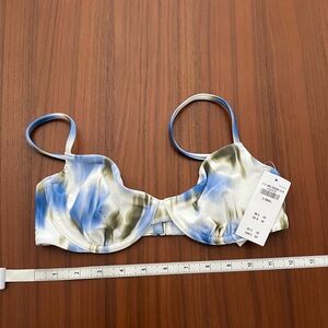 Abercrombie & Fitch Blue and green Bikini Top S XS NWT